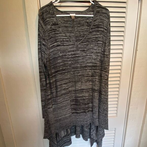 CUPIO‎ Curvy grey heather trapeze high low sweater - Picture 3 of 11